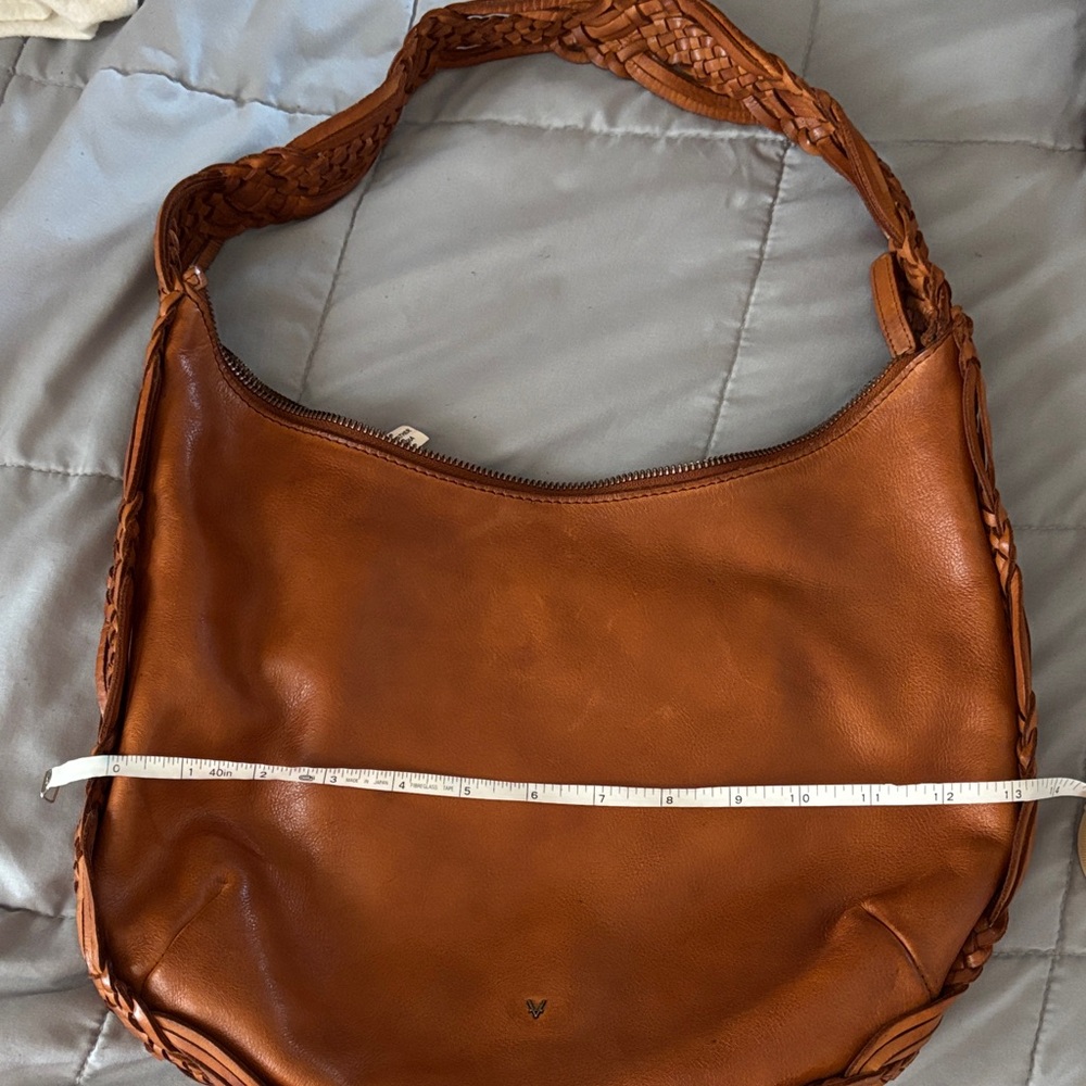 Vilenca Tan Leather Hobo Bag